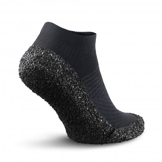 Skinners 2.0 Sock Shoes รองเท้าไฮบริด สำหรับเล่นกีฬา และเดินทางท่องเที่ยว Skinners 2.0 Sock Shoes รองเท้าไฮบริด สำหรับเล่นกีฬา และเดินทางท่องเที่ยว