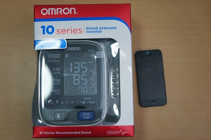 Omron 10 Series BP785 เครื่องวัดความดันแบบรัดแขน